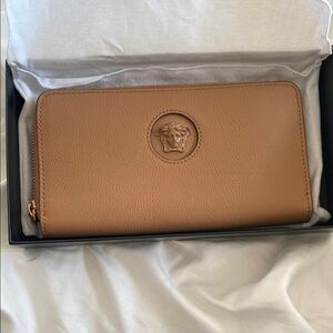 Versace La Medusa Long Wallet